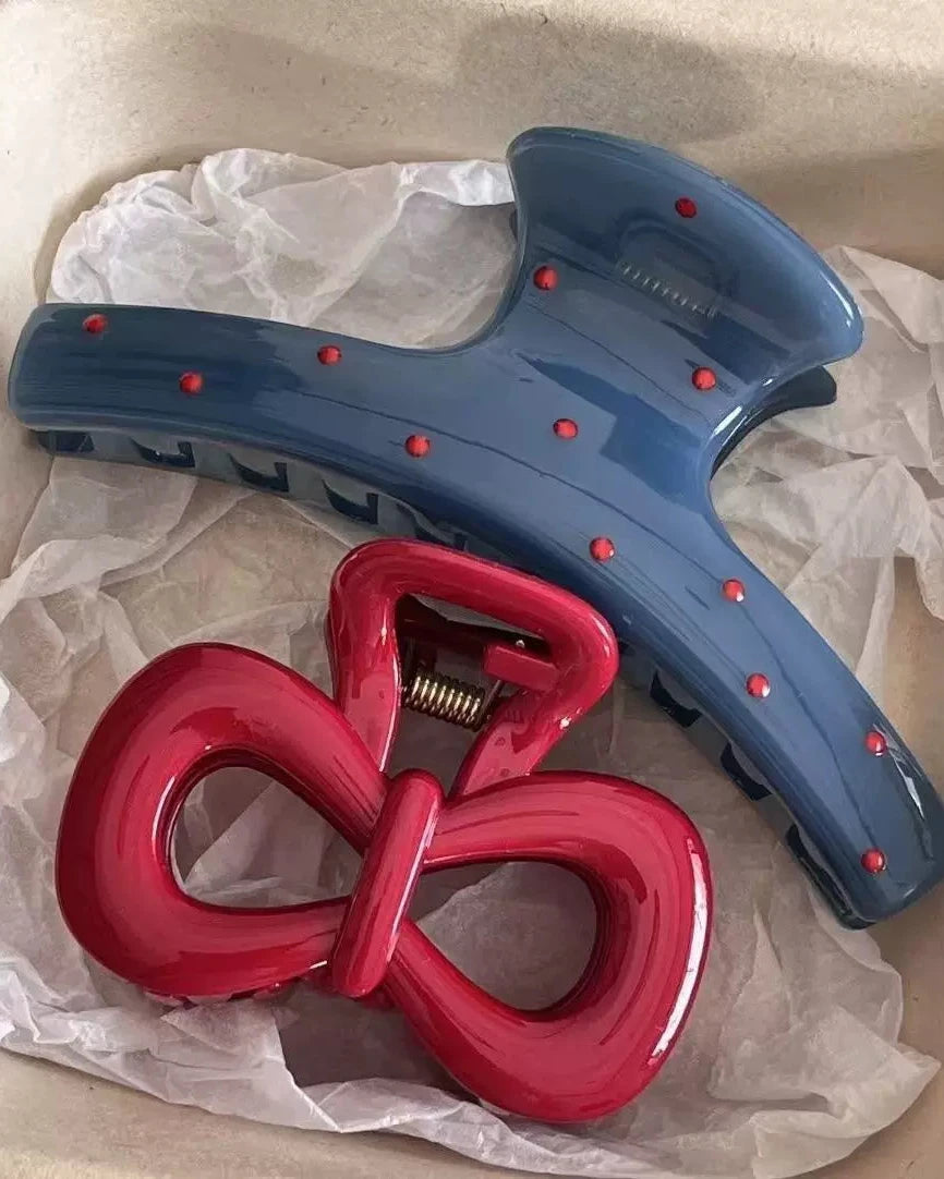 Retro Girl Hair Clip